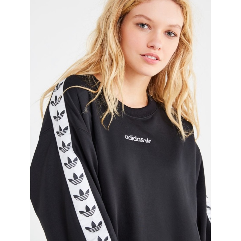 Adidas crew neck